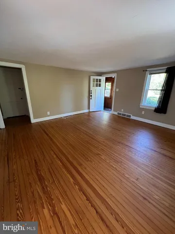 $2,150 | 30 Hartford Road, Delran, NJ 08075