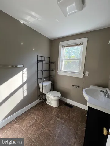 $2,150 | 30 Hartford Road, Delran, NJ 08075