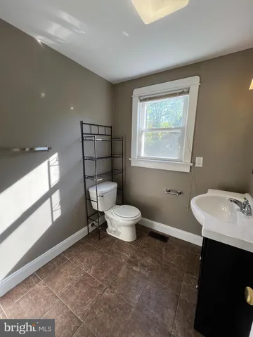 $2,150 | 30 Hartford Road, Delran, NJ 08075