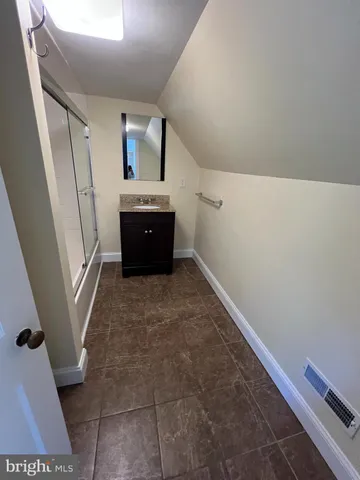 $2,150 | 30 Hartford Road, Delran, NJ 08075