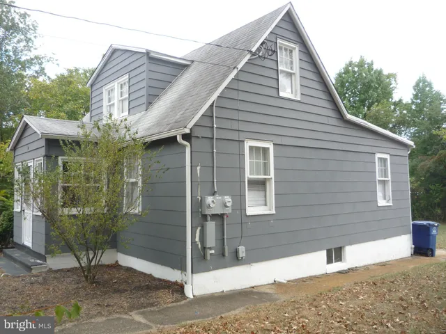 $2,150 | 30 Hartford Road, Delran, NJ 08075