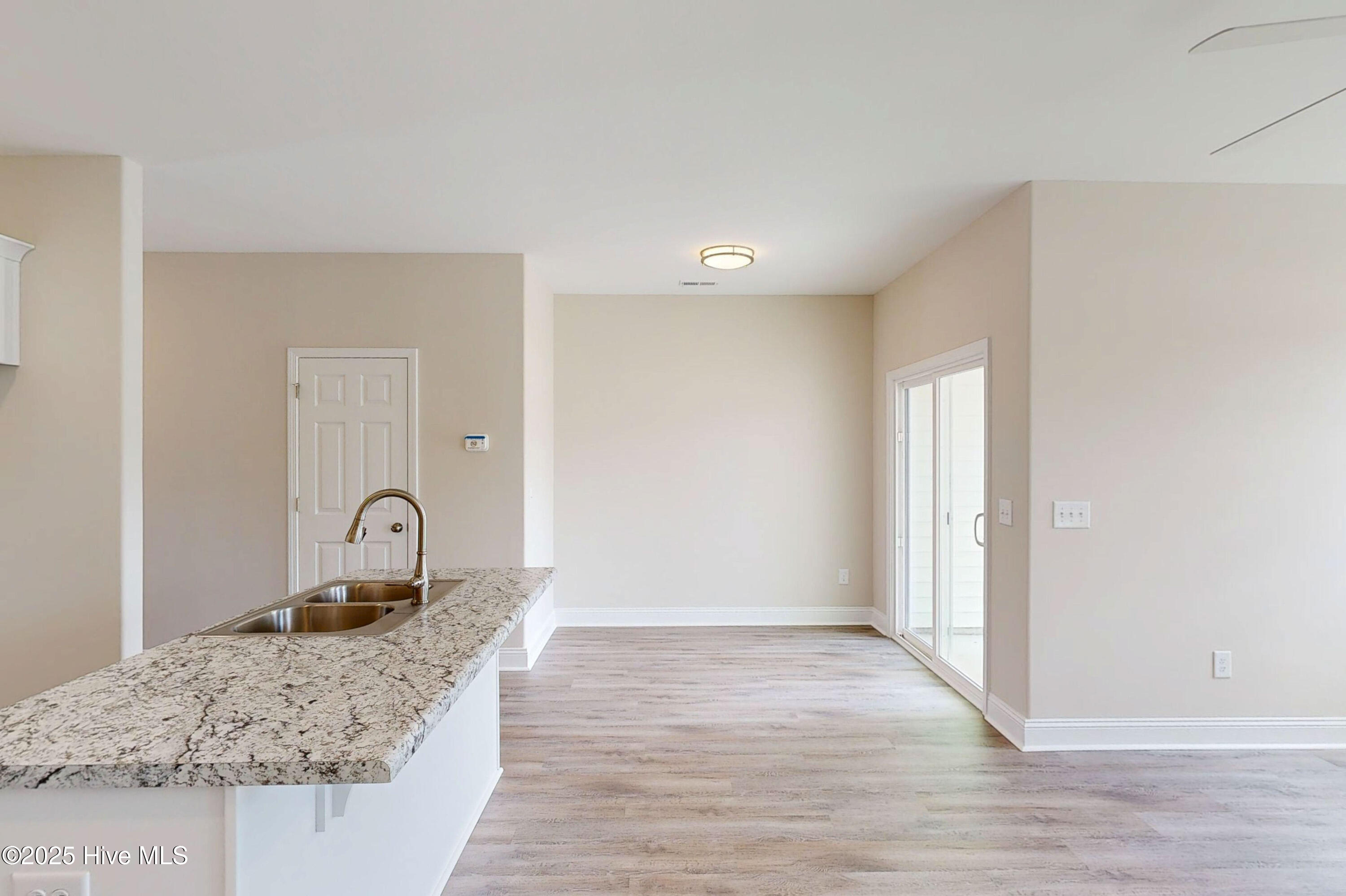 211 Sandpiper Place Holly Ridge, NC 28445 - Photo 9 of 29 211 Sandpiper Place - Interiors - Edited