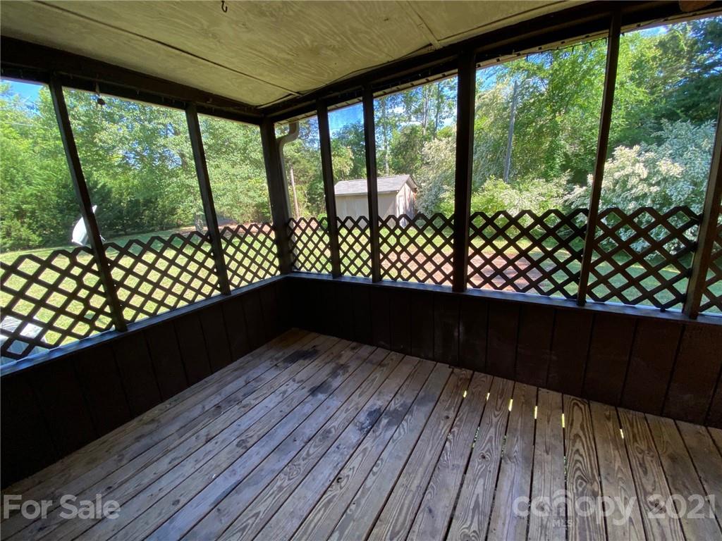 2396 Patterson Road Clover, SC 29710 - Photo 9 of 29 Gallery Image 9