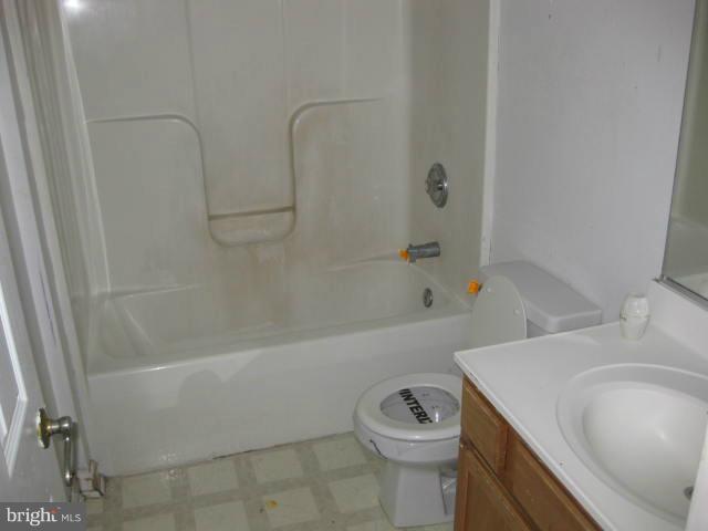 8402 Church Ln Road Ellicott City, MD 21043 - Photo 2 of 13 Bath