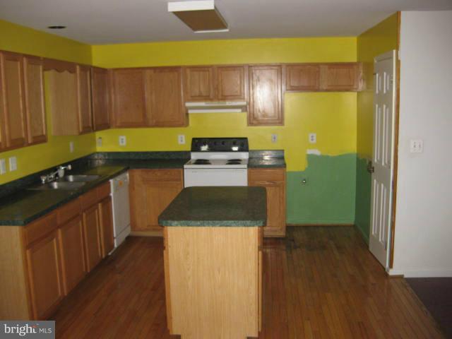 8402 Church Ln Road Ellicott City, MD 21043 - Photo 11 of 13 Kitchen #1