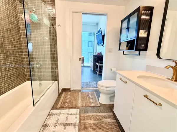 $4,500 | 3470 East Coast Avenue, Unit H1610, Miami, FL 33137