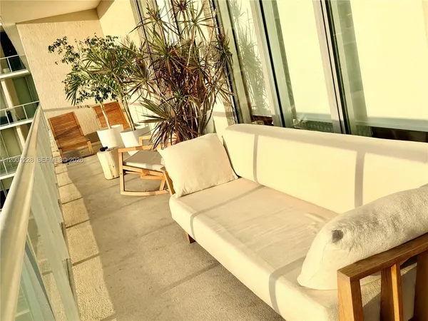 $4,500 | 3470 East Coast Avenue, Unit H1610, Miami, FL 33137