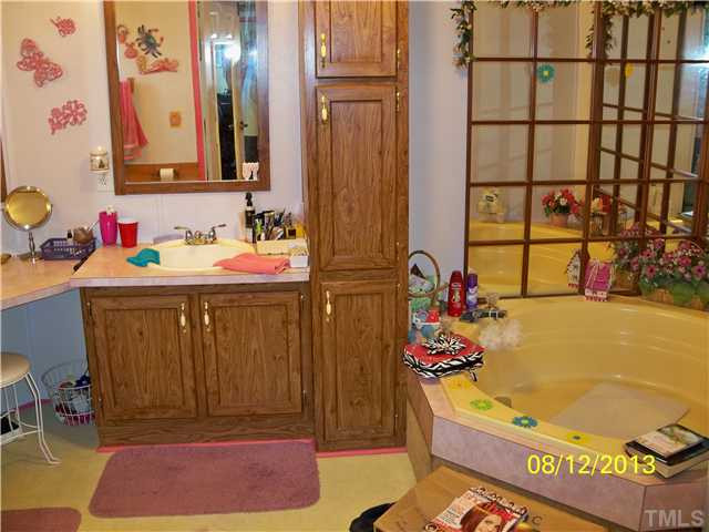 7300 Martin Road Zebulon, NC 27597 - Photo 7 of 9 Photo 7