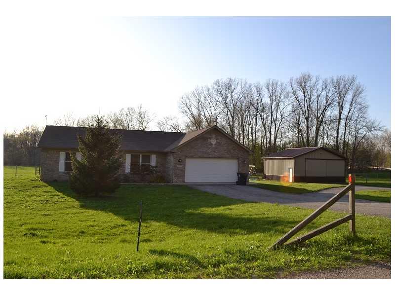6095 South Mill Road Spiceland, IN 47385 - Photo 1 of 16