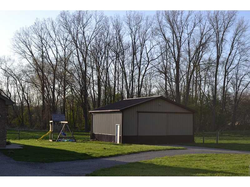 6095 South Mill Road Spiceland, IN 47385 - Photo 2 of 16