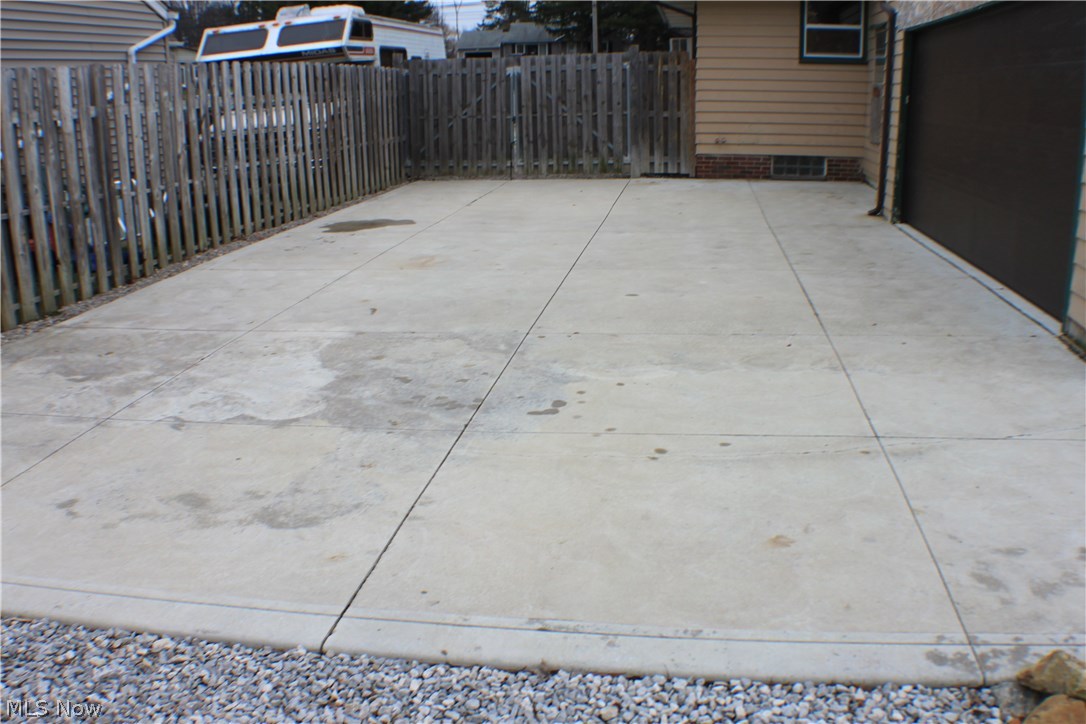 8152 Ridge Road North Royalton, OH 44133 - Photo 17 of 19