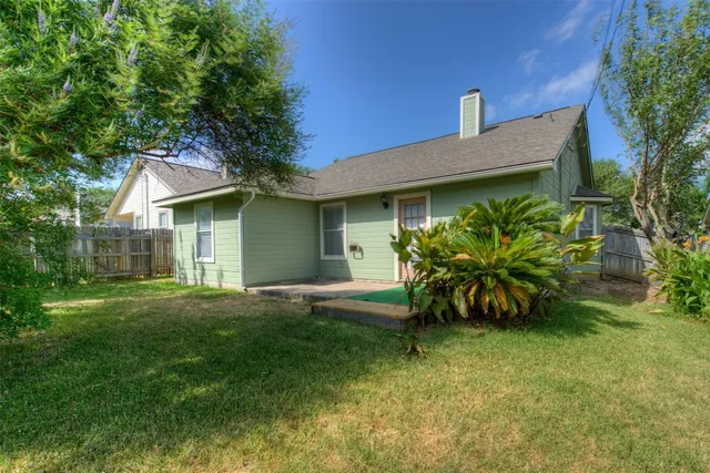 $1,795 | 2311 Lasso Drive, Round Rock, TX 78681