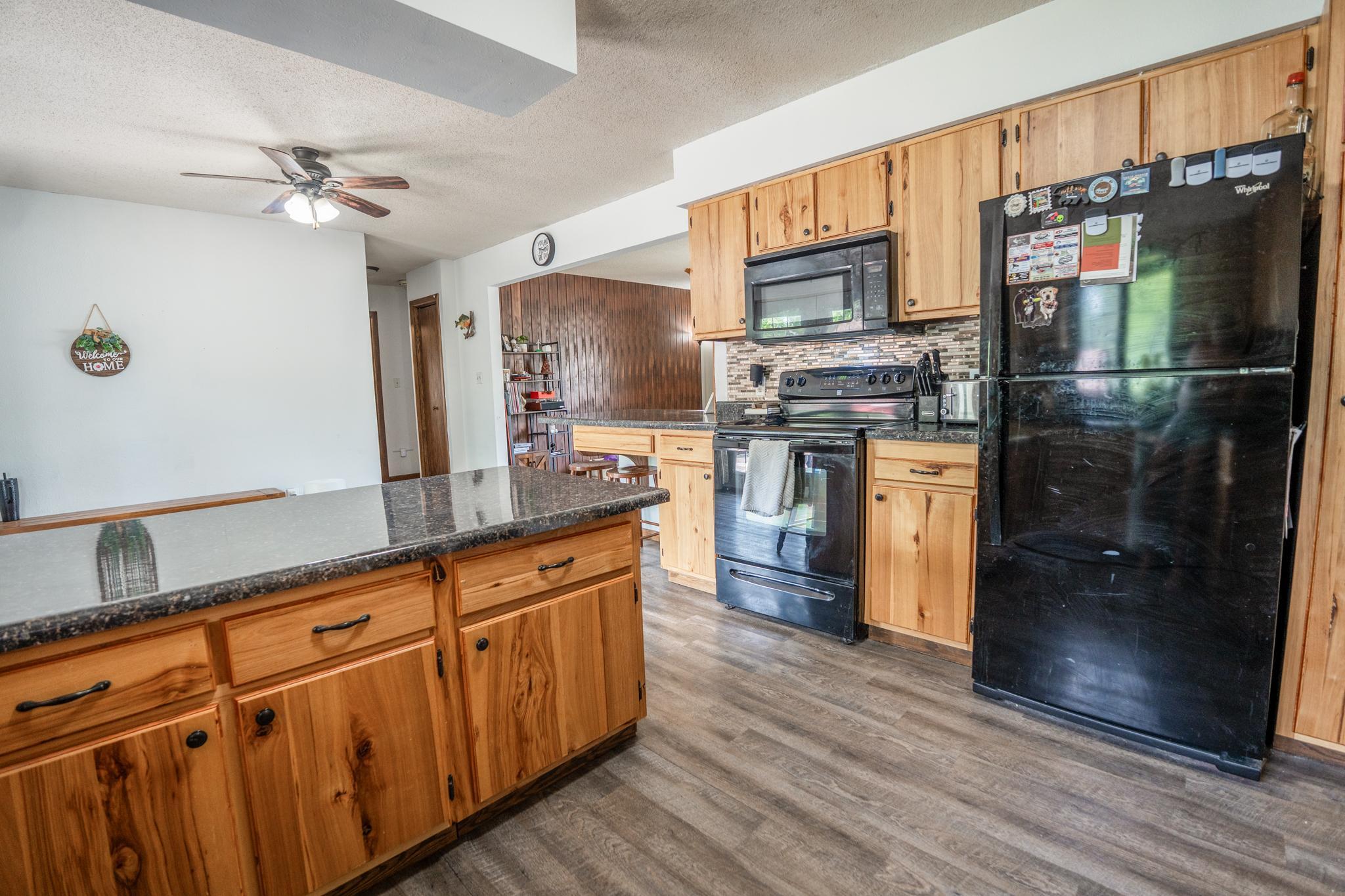 416 8th Avenue Madison, MN 56256 - Photo 10 of 31