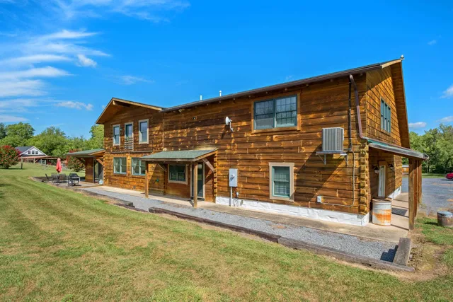 $948,000 | 14238 Plains Mill Road, Timberville, VA 22853