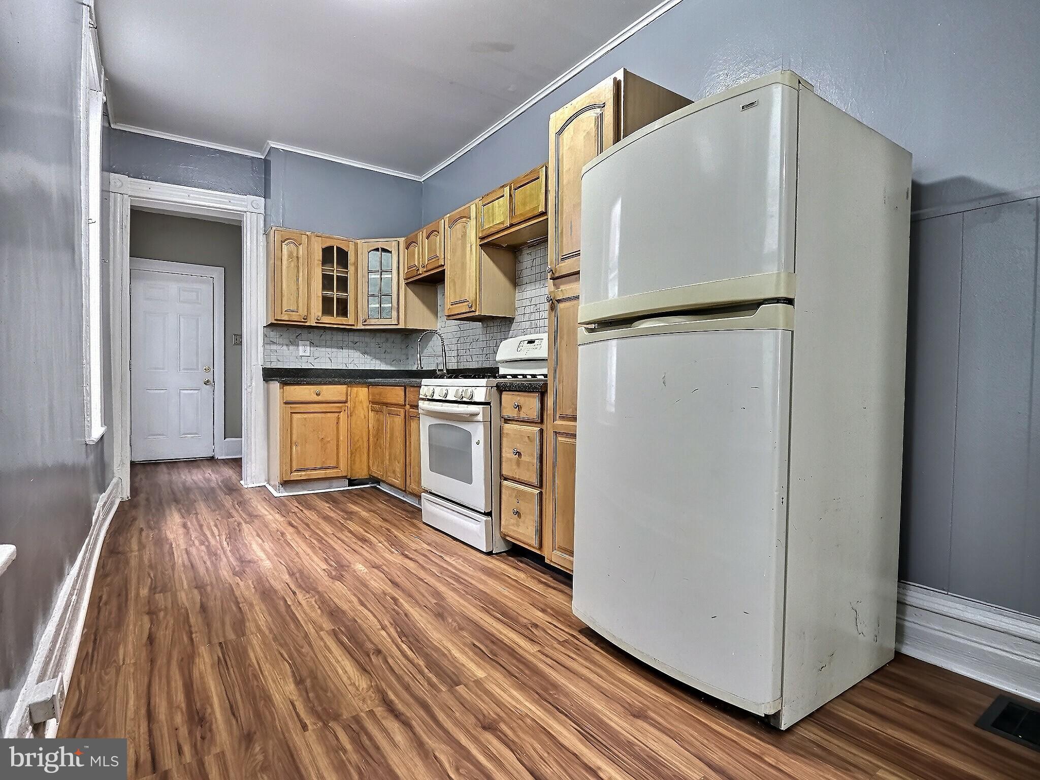 767 North 8th Street Reading, PA 19604 - Photo 11 of 35