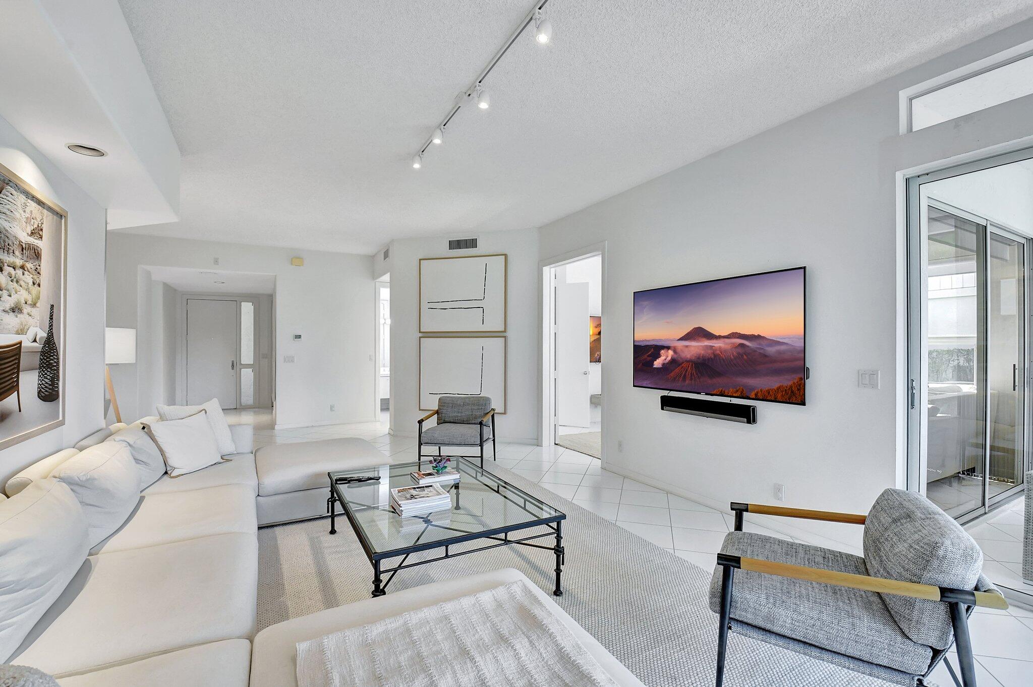 5801 Northwest 24th Avenue, Unit 1001 Boca Raton, FL 33496 - Photo 14 of 47 9-web-or-mls-DSC_9367