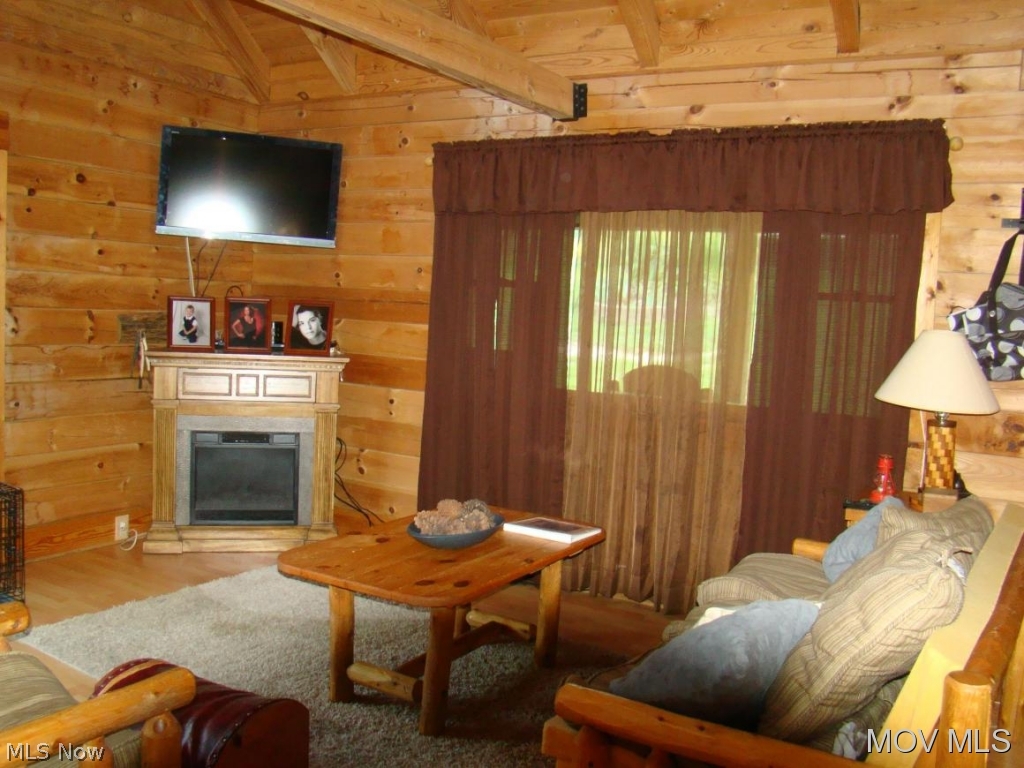 231 Pinetree Road Parkersburg, WV 26101 - Photo 6 of 21 Living Room View 2
