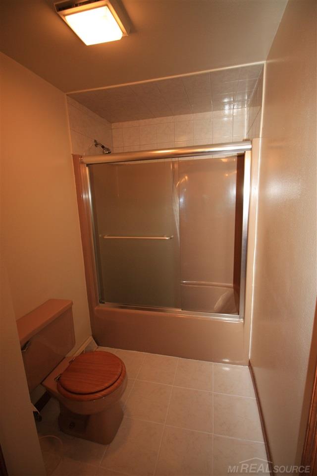 1878 South Boulevard Rochester, MI 48309 - Photo 9 of 21