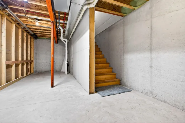 $539,900 | 1519 Remington Road, Neenah, WI 54956