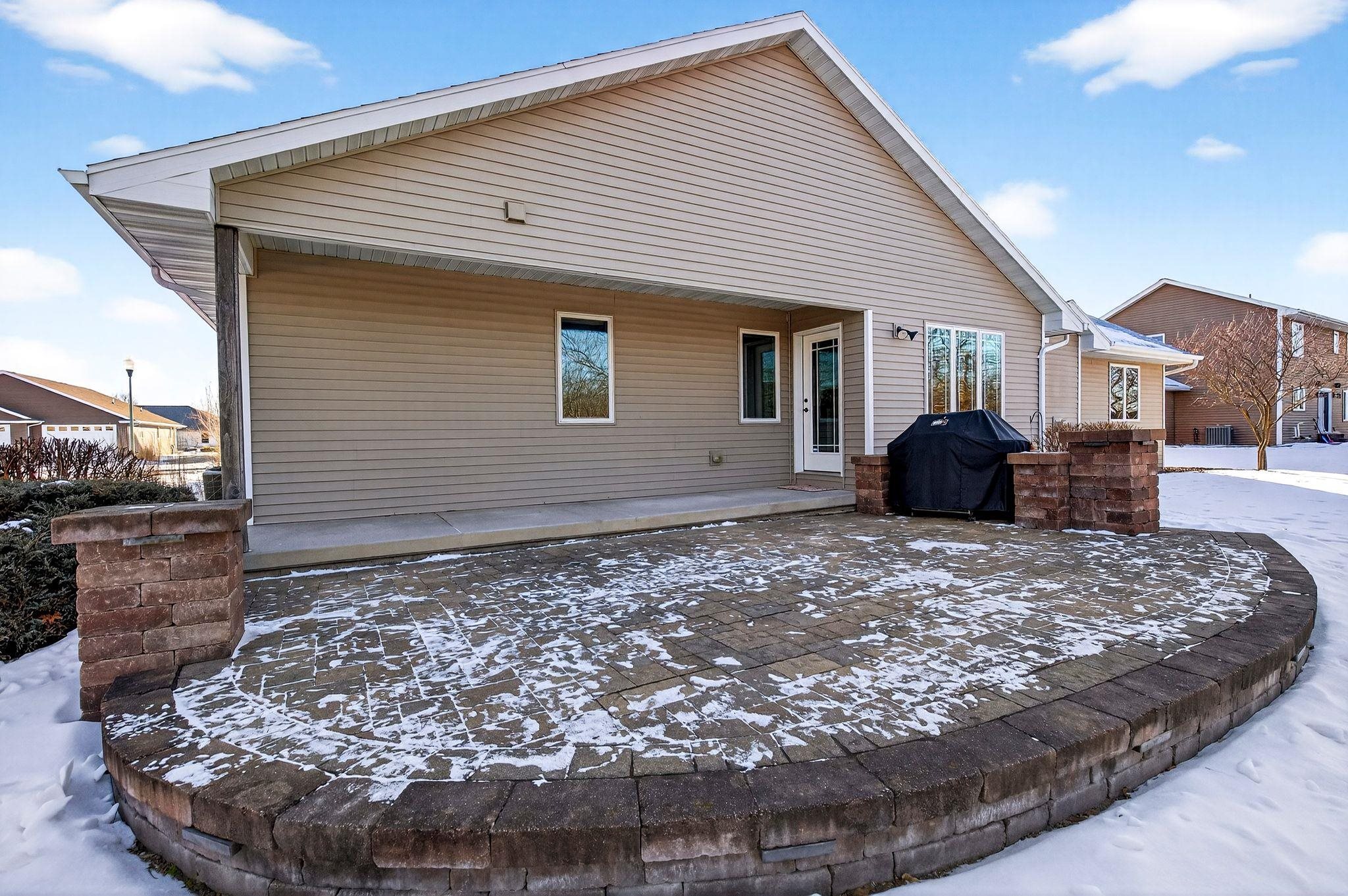 1519 Remington Road Neenah, WI 54956 - Photo 44 of 47