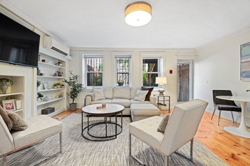 47 Rutland Street, Unit 1 Boston, MA 02118 - Photo 3 of 21 Gallery Image 3