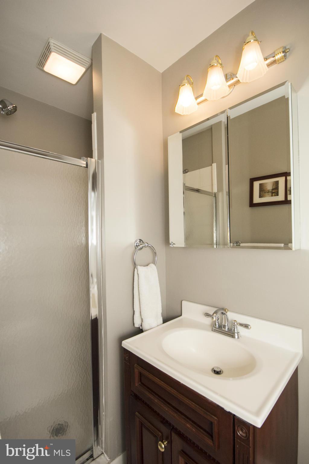 64 Belfast Road Lutherville-Timonium, MD 21093 - Photo 13 of 30 Ceramic Tile Stall Shower w/updated vanity