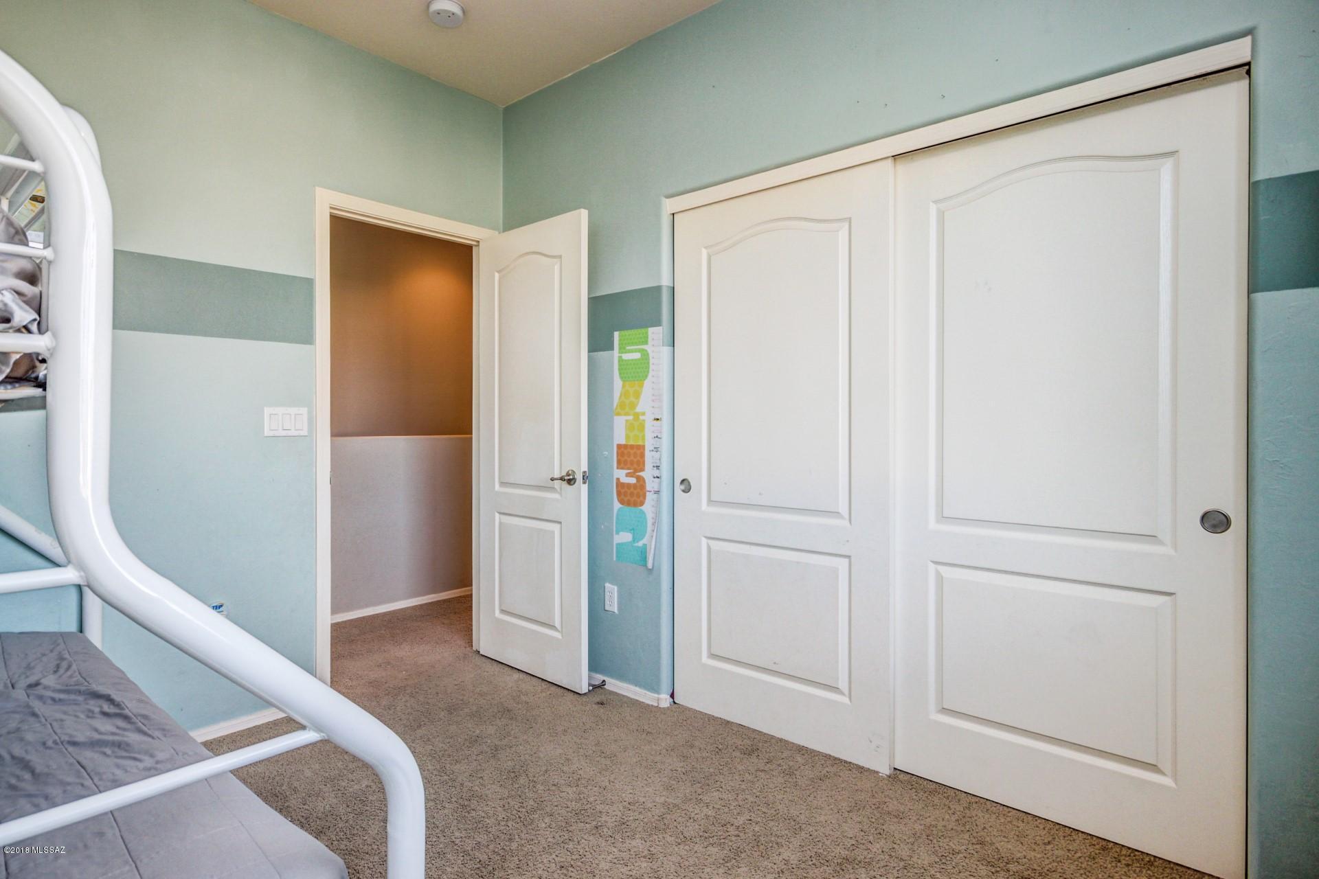 12866 Bloomington Loop Oro Valley, AZ 85755 - Photo 22 of 32