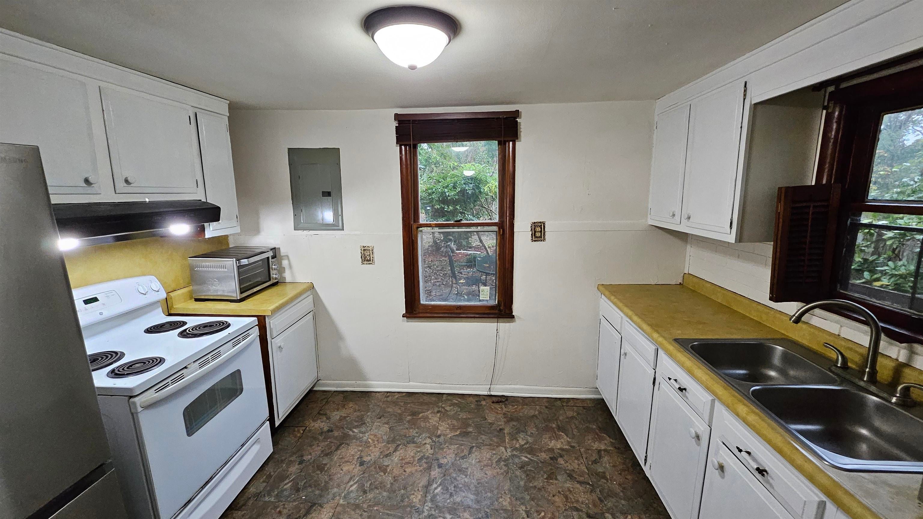 Gallery Image 6