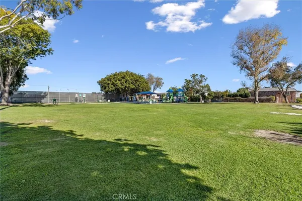 $6,500 | 4533 Ironwood Avenue, Seal Beach, CA 90740