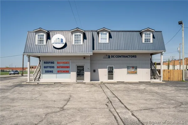 $674,900 | 801 East 10th Street, Jeffersonville, IN 47130