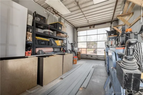 $674,900 | 801 East 10th Street, Jeffersonville, IN 47130