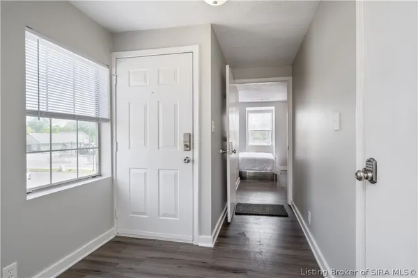 $674,900 | 801 East 10th Street, Jeffersonville, IN 47130
