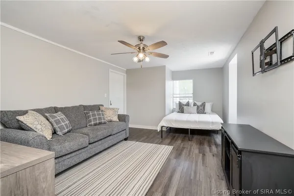 $674,900 | 801 East 10th Street, Jeffersonville, IN 47130