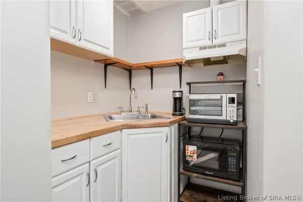 $674,900 | 801 East 10th Street, Jeffersonville, IN 47130