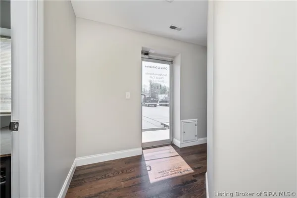 $674,900 | 801 East 10th Street, Jeffersonville, IN 47130