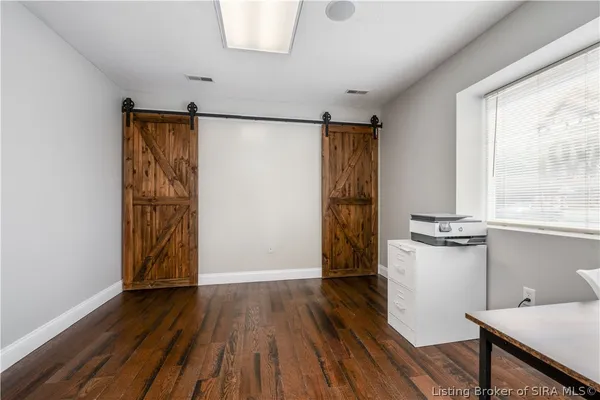 $674,900 | 801 East 10th Street, Jeffersonville, IN 47130