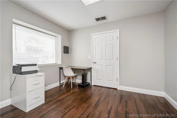 $674,900 | 801 East 10th Street, Jeffersonville, IN 47130