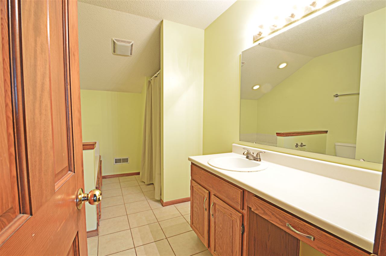 2209 Sweet Cider Road Fort Wayne, IN 46818 - Photo 11 of 21