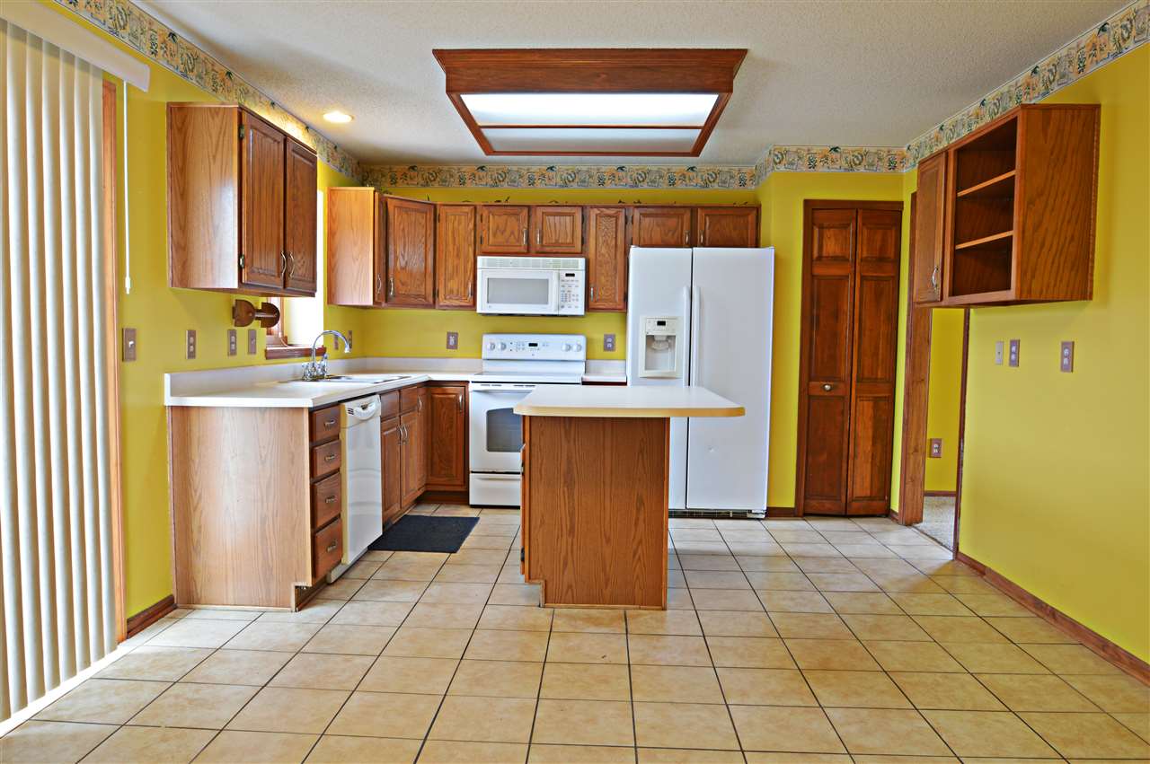 2209 Sweet Cider Road Fort Wayne, IN 46818 - Photo 7 of 21