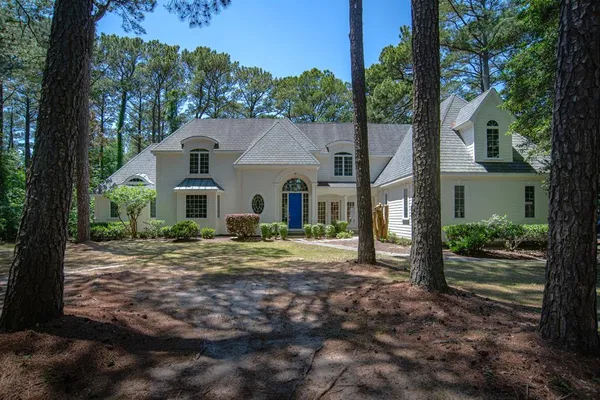 $1,895,000 | 2118 Bayview Point Lane, Cape Charles, VA 23310