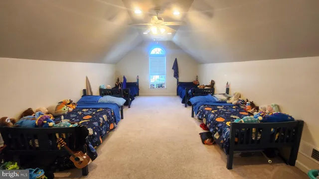 a view of utility room with washer and dryer