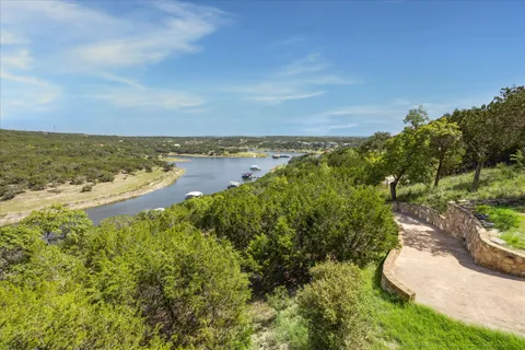 $2,095,000 | 709 Angel Light Drive, Spicewood, TX 78669
