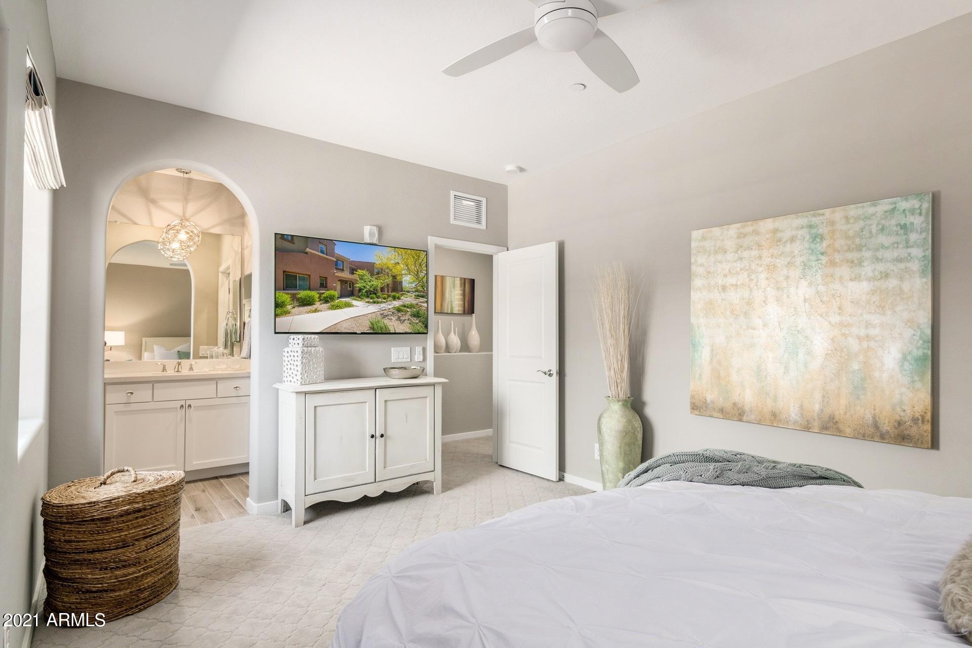 3935 East Rough Rider Road, Unit 1375 Phoenix, AZ 85050 - Photo 34 of 52 Guest En Suite
