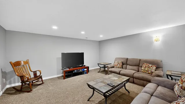 $639,900 | 5274 Southwood Drive Southwest, Rochester, MN 55902