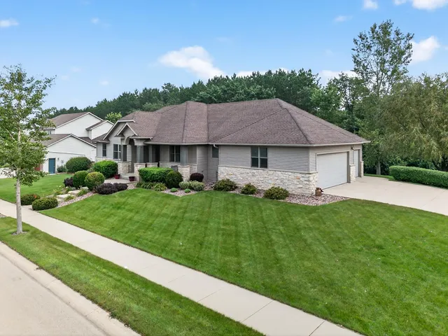 $639,900 | 5274 Southwood Drive Southwest, Rochester, MN 55902