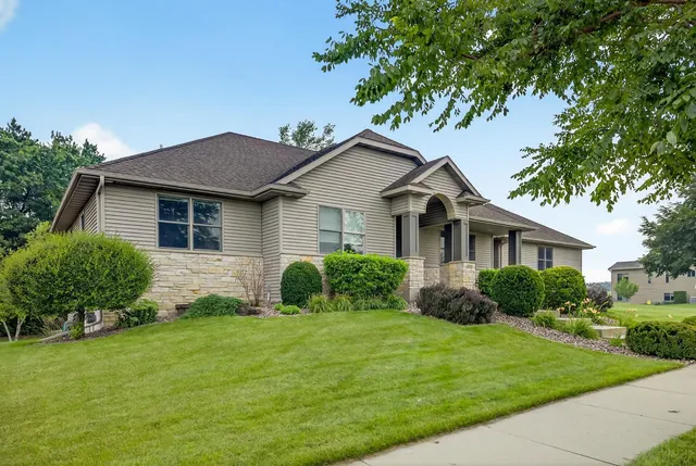 $639,900 | 5274 Southwood Drive Southwest, Rochester, MN 55902