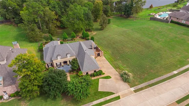 $675,000 | 1166 Waters Edge Circle, Shreveport, LA 71106