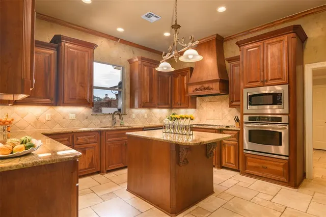 $675,000 | 1166 Waters Edge Circle, Shreveport, LA 71106