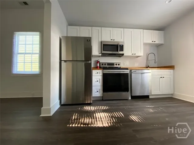 $459,000 | 9 West 48th Street, Savannah, GA 31405