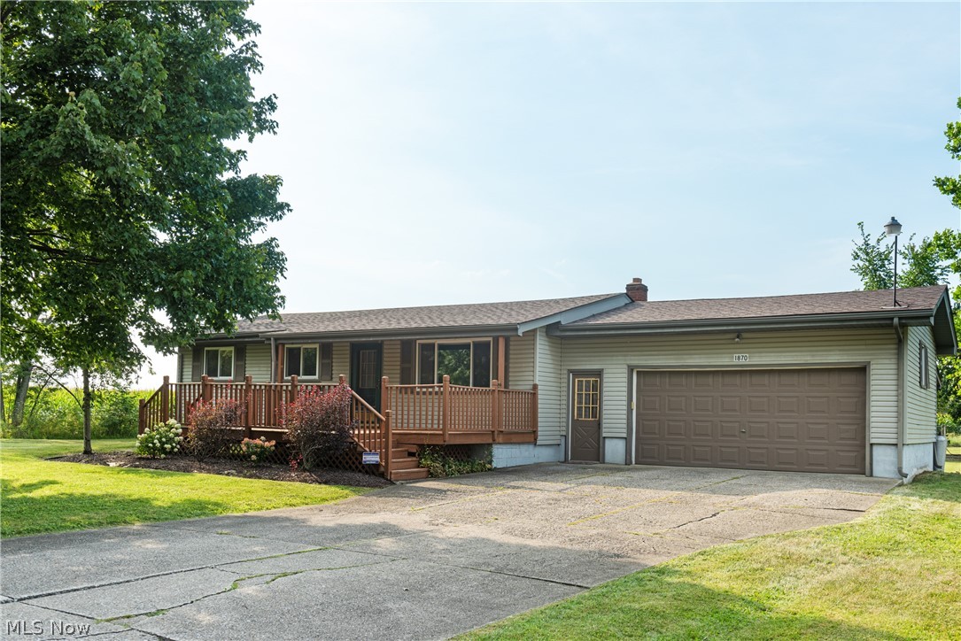 1870 Columbiana Road New Springfield, OH 44443 - Photo 1 of 16